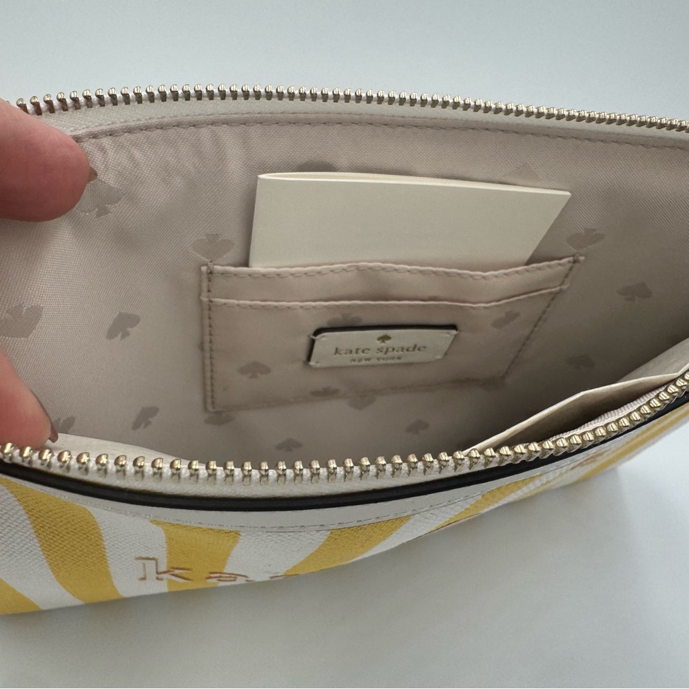 Kate Spade Street Striped Printed Yellow and White Canvas Clutch Zip Pouch NWT - Picture 4 of 8